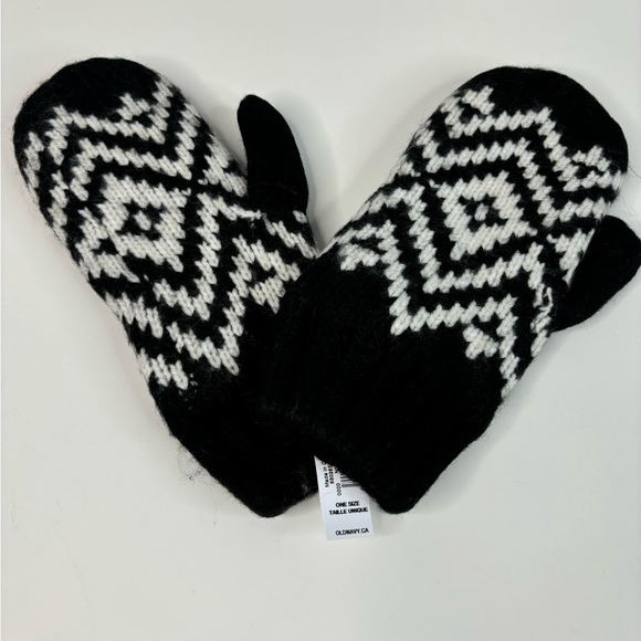 New Old Navy Black and White Mittens. Adult One Size - Picture 2 of 3